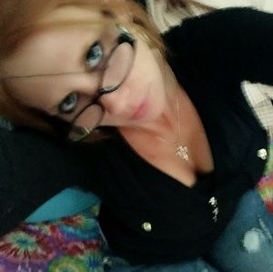 Meet your Posher, Victoria